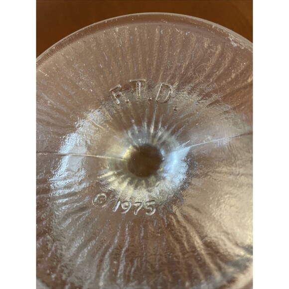 Vintage FTD 1975 Clear Glass Pedestal Vase Planter Compote Dish Oak Leaf Design - Picture 3 of 5